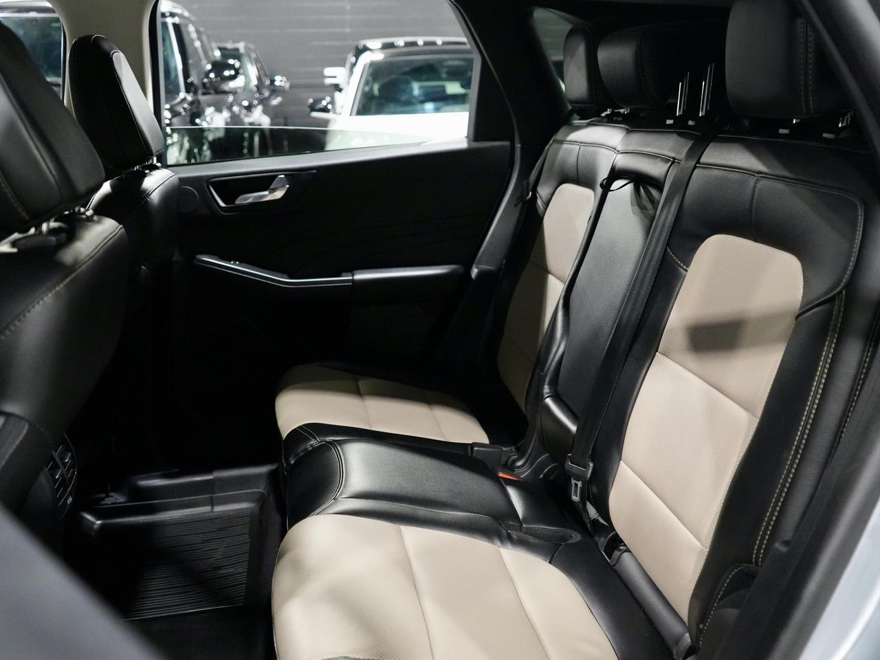 2022 Ford Escape Titanium Plug-In Hybrid/HUD/B&O/ADAPTIVE CRUISE Photo