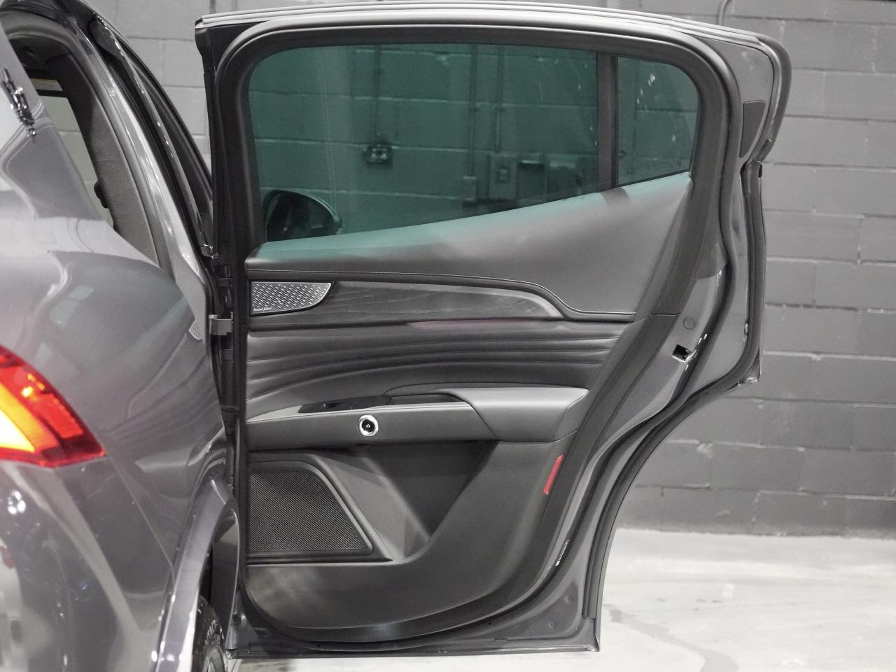 2023 Maserati Grecale Modena| CLEAN CARFAX| BELOW MARKET| READY 4 PICKUP Photo