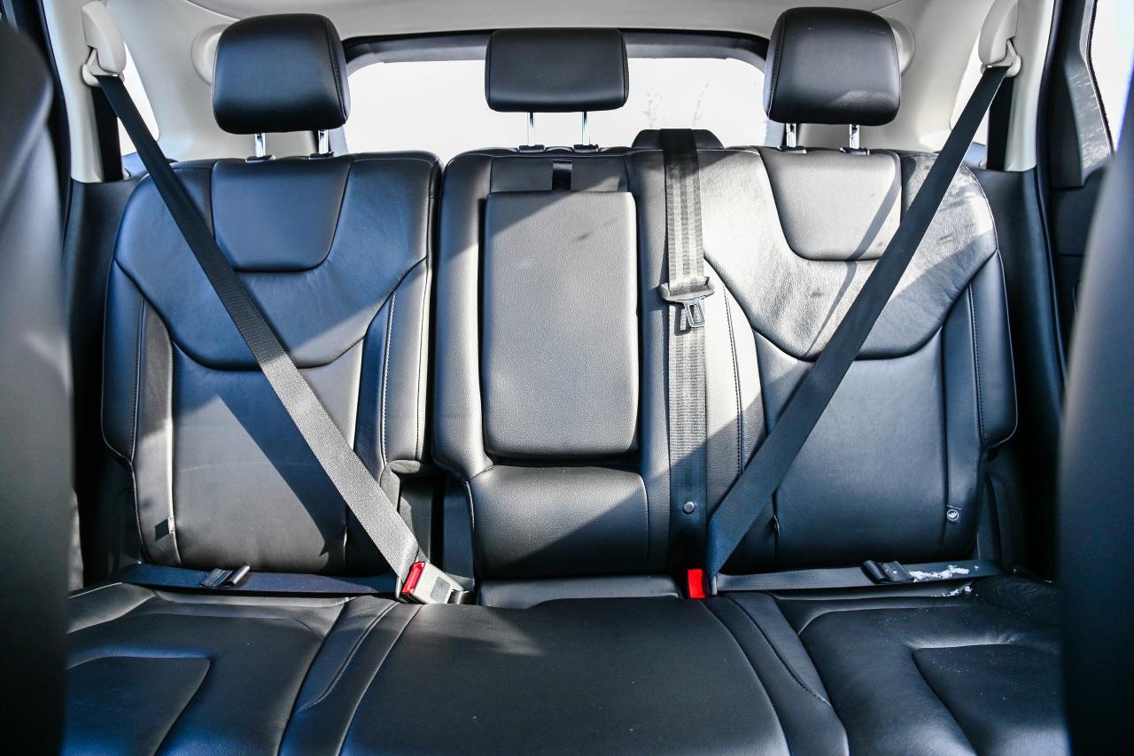 2019 Ford Edge TITANIUM | AWD | BEAUTY! | LEATHER | PANO ROOF Photo