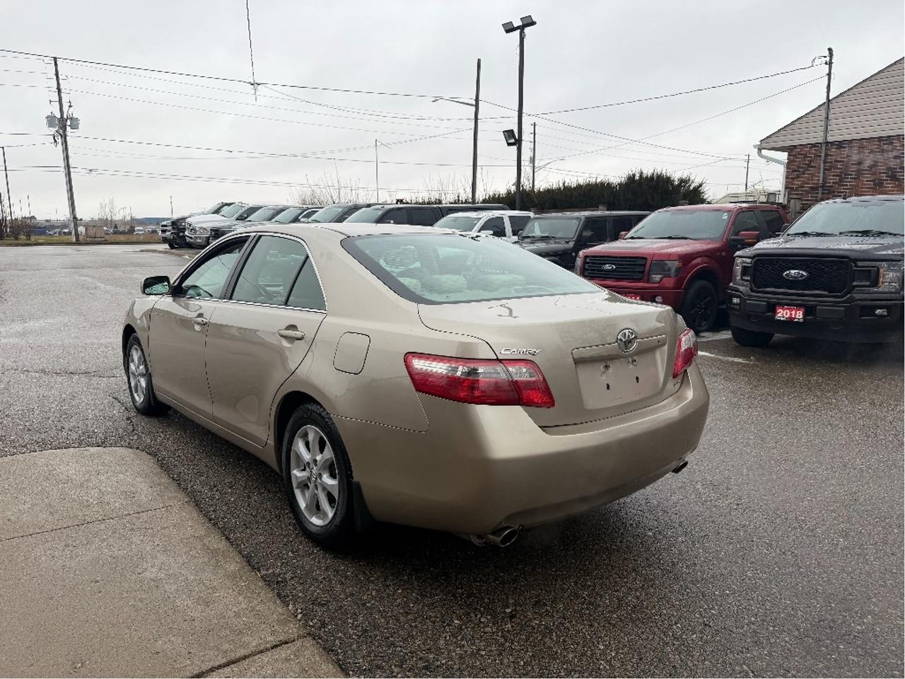 2007 Toyota Camry LE | Two Sets Of Tires | Well Maintained Photo