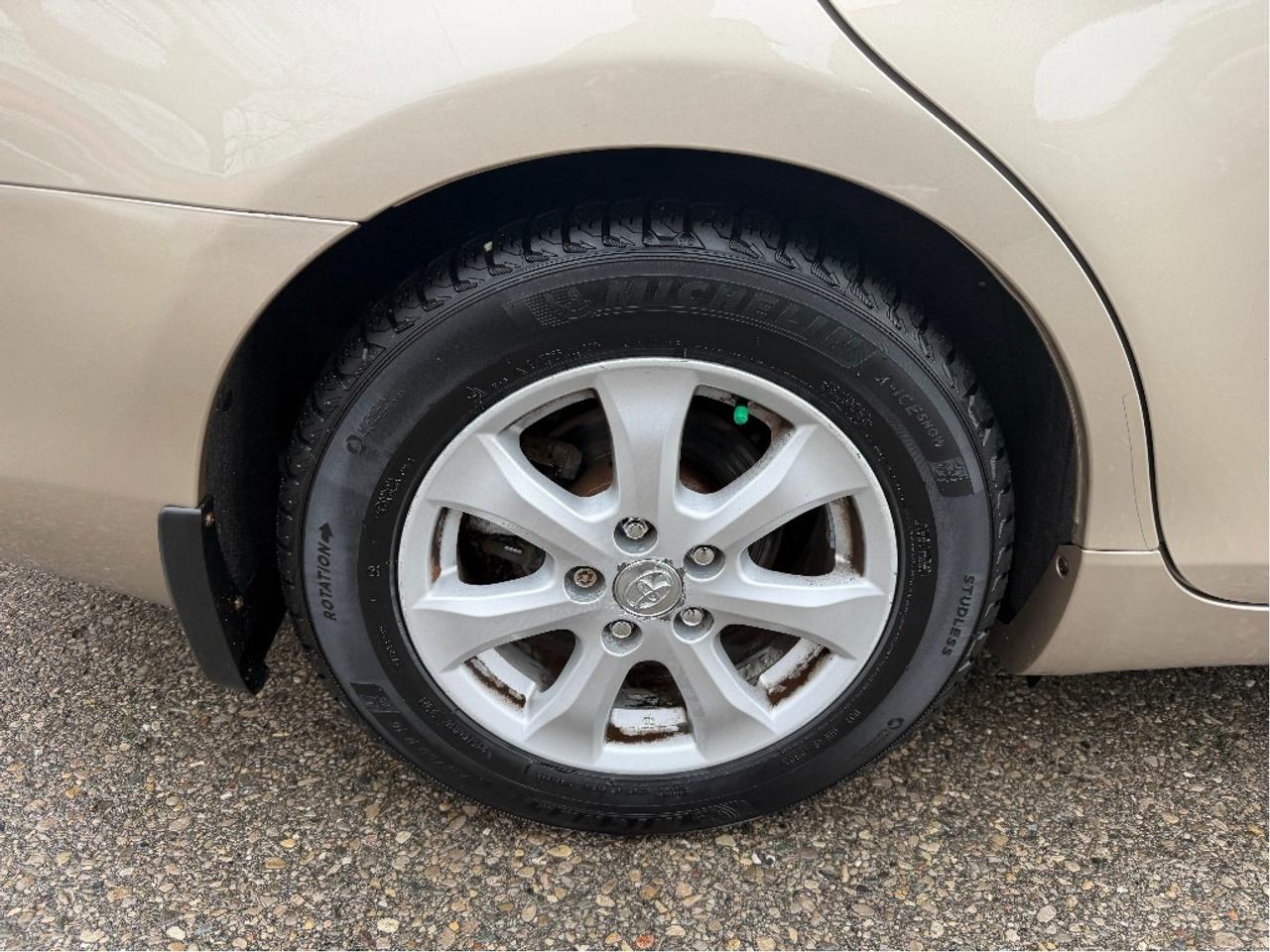 2007 Toyota Camry LE | Two Sets Of Tires | Well Maintained Photo