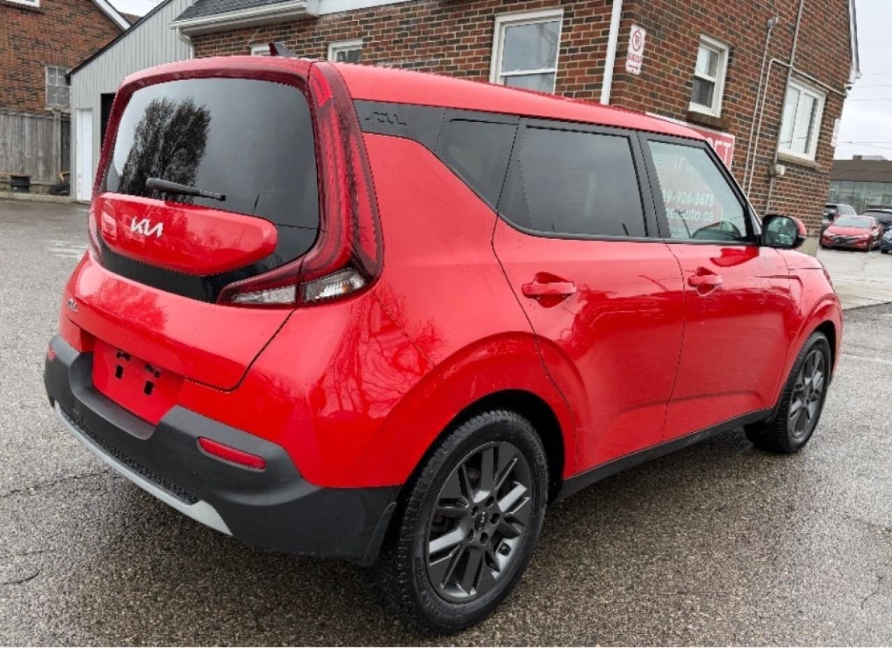 2022 Kia Soul EX PREMIUM Photo