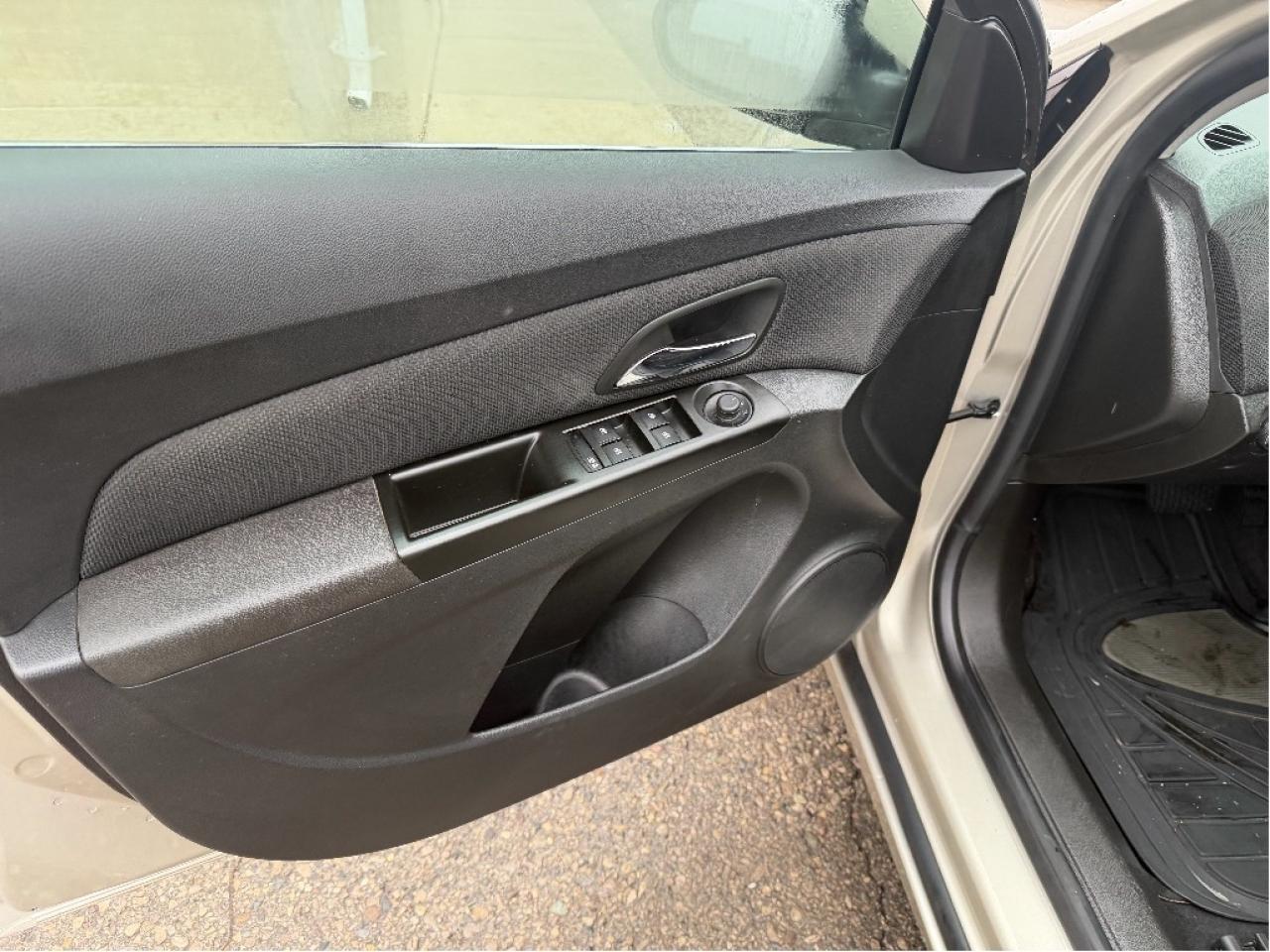 2013 Chevrolet Cruze LT | One Owner | No Accidents | Two Sets of Tires Photo