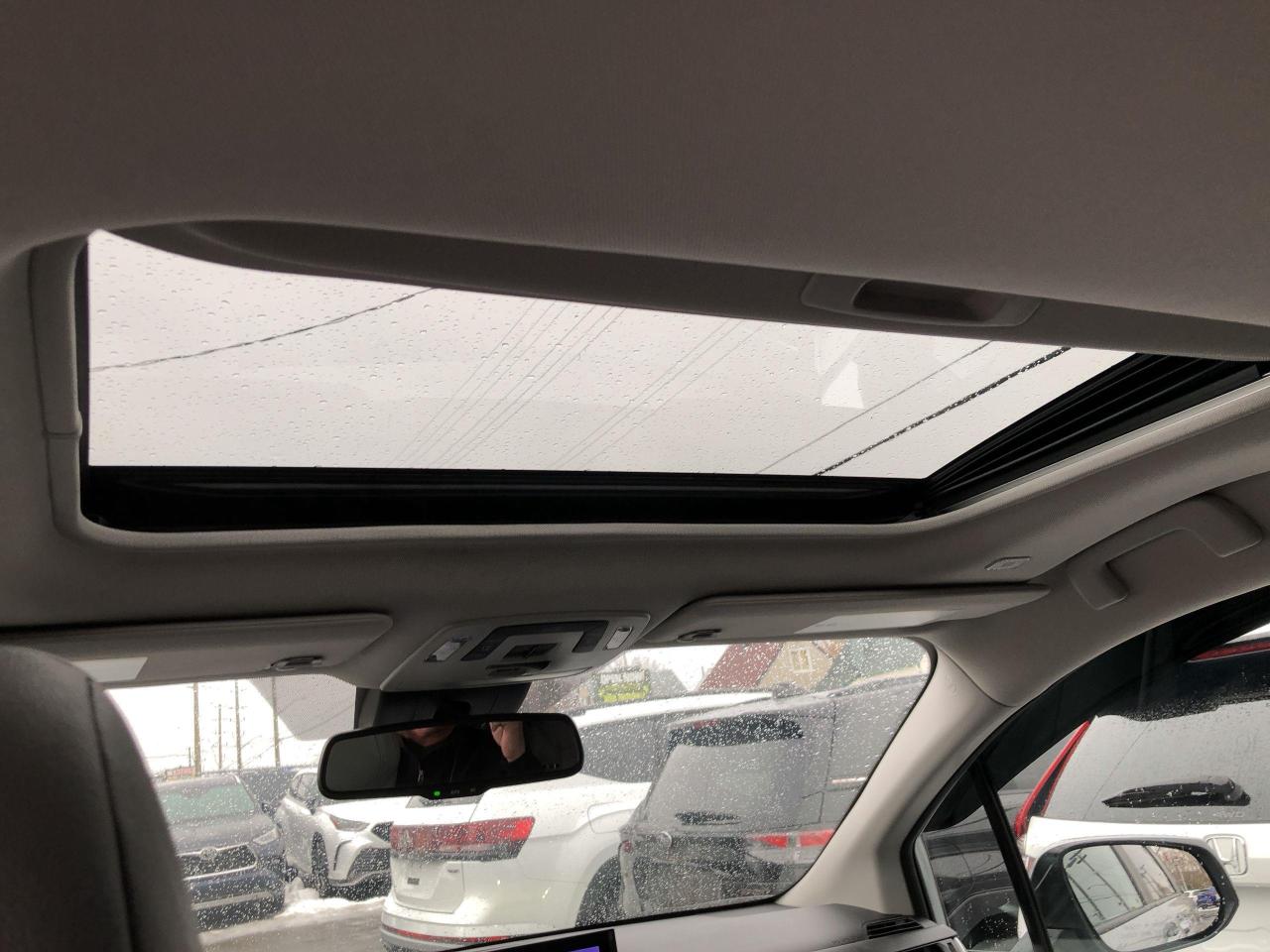 2025 Toyota Sienna XLE 8-Passenger SOFTEX, ROOF, HTD. SEATS, BLIS, BK Photo