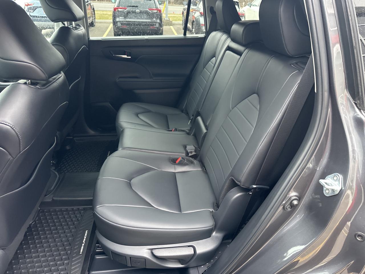 2024 Toyota Highlander XLE Photo