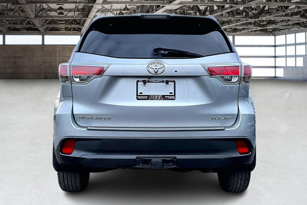 2016 Toyota Highlander XLE | 8Seat | Heated Leather | Sunroof | AWD Photo