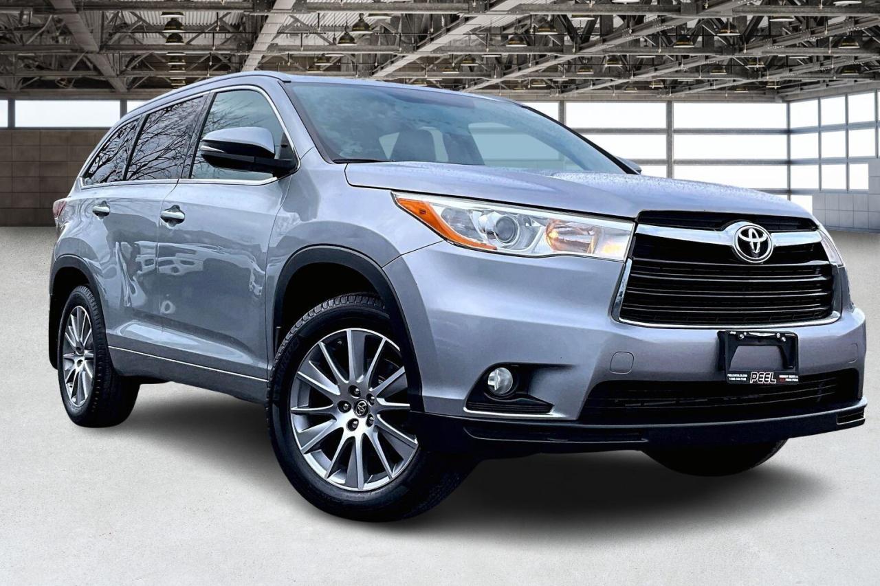 2016 Toyota Highlander XLE | 8Seat | Heated Leather | Sunroof | AWD Photo
