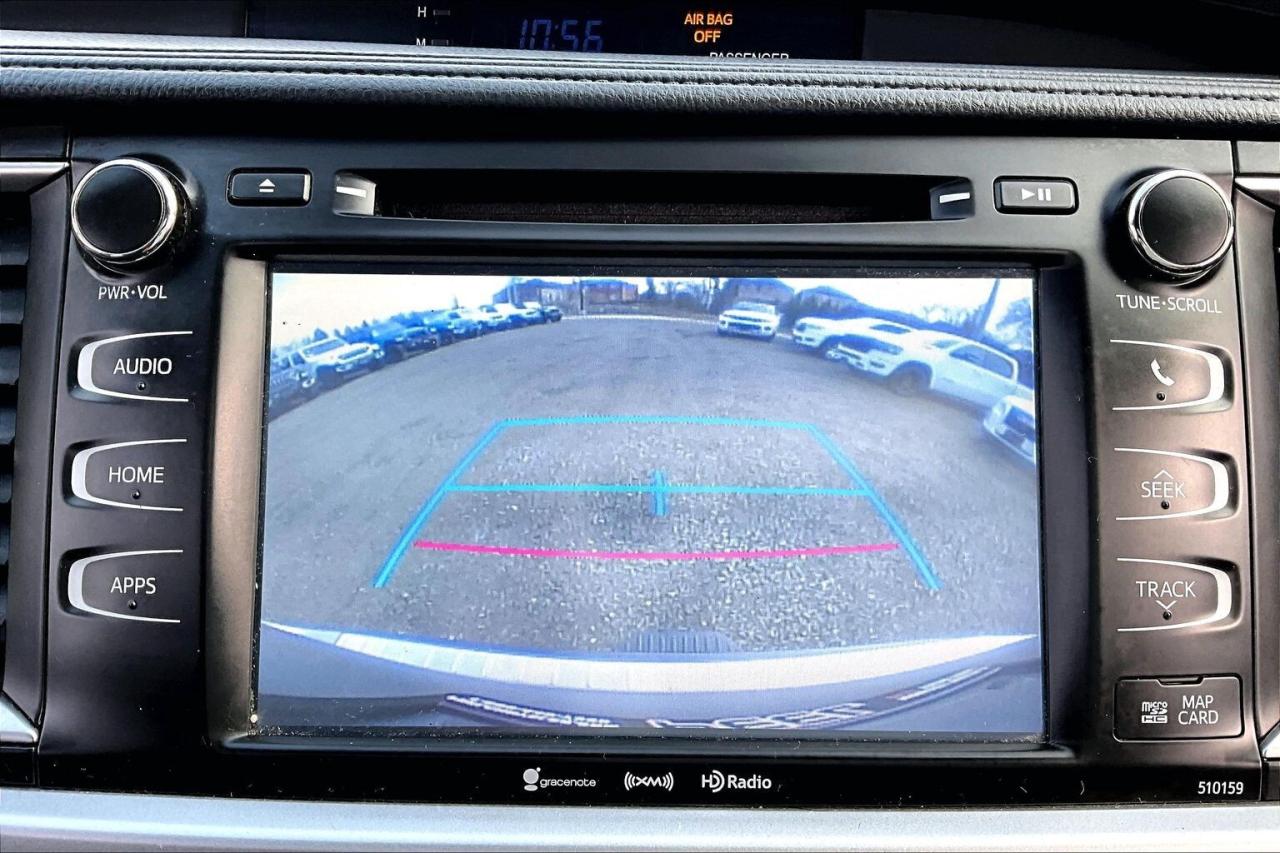 2016 Toyota Highlander XLE | 8Seat | Heated Leather | Sunroof | AWD Photo