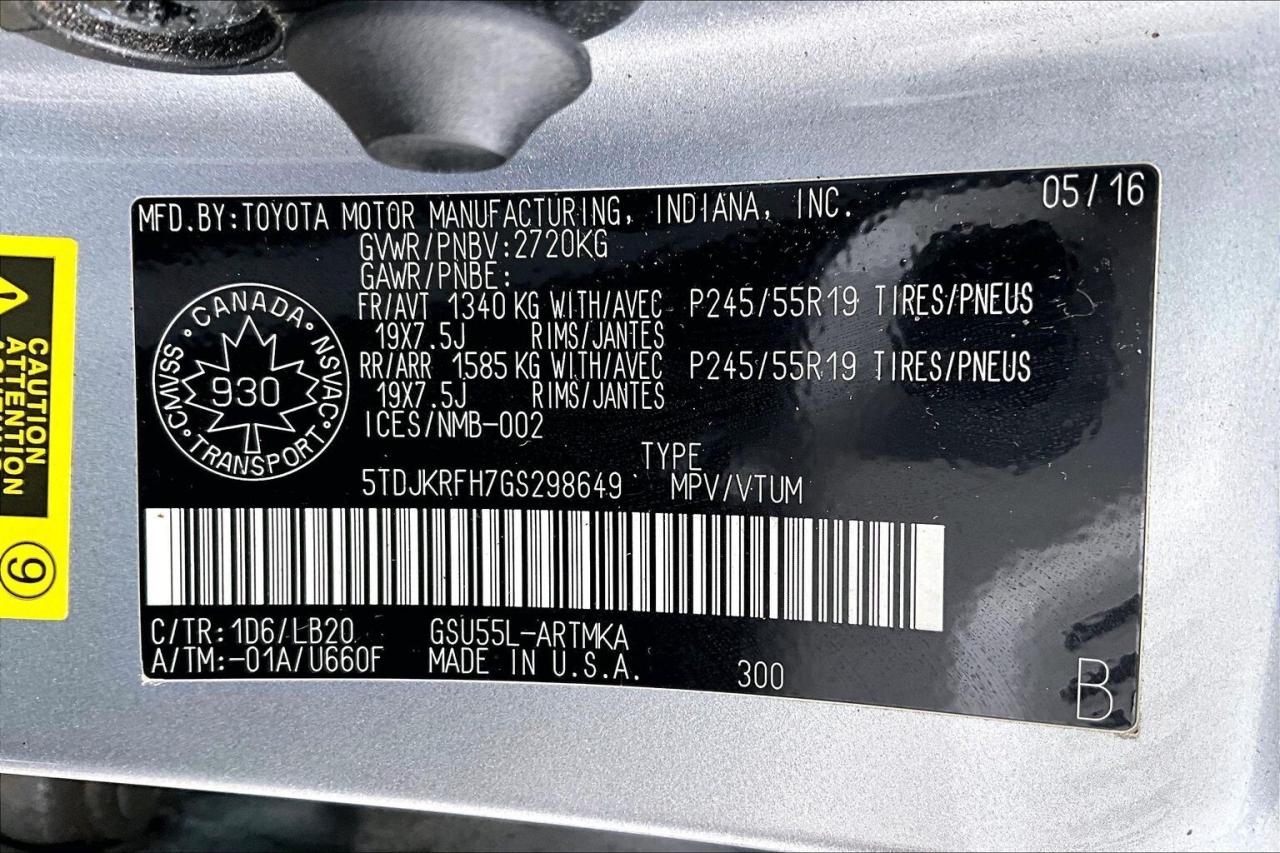 2016 Toyota Highlander XLE | 8Seat | Heated Leather | Sunroof | AWD Photo