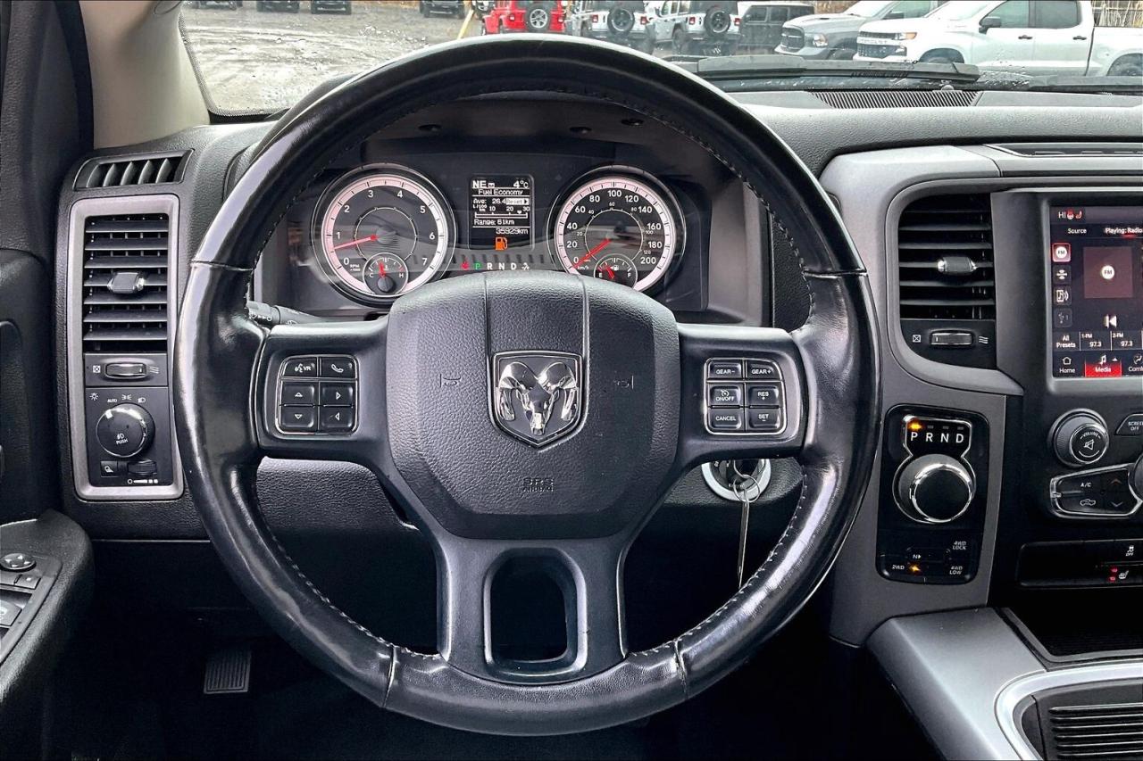 2023 RAM 1500 Classic Night Edition Crew V8 | Sub Zero | Bed Cover | 4X4 Photo4