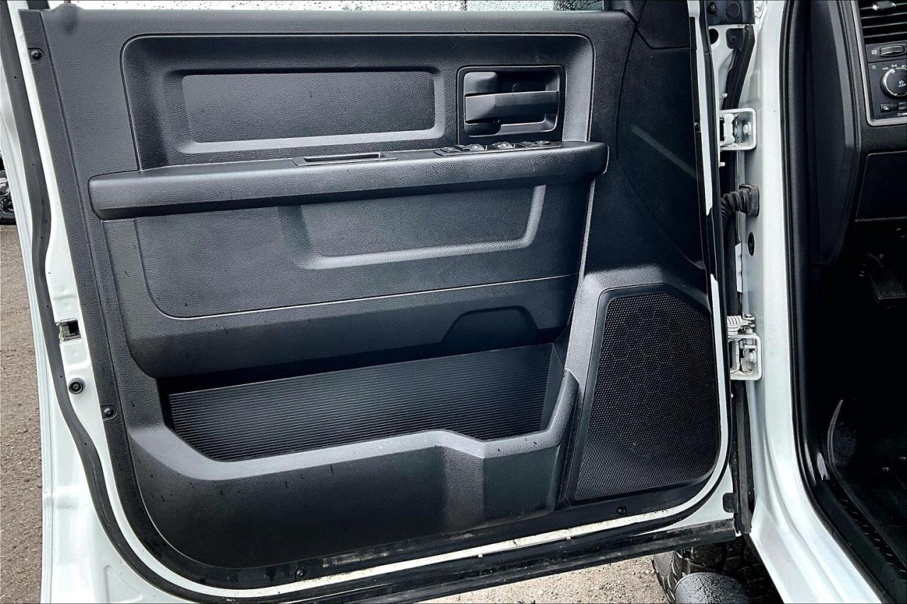 2023 RAM 1500 Classic Night Edition Crew V8 | Sub Zero | Bed Cover | 4X4 Photo