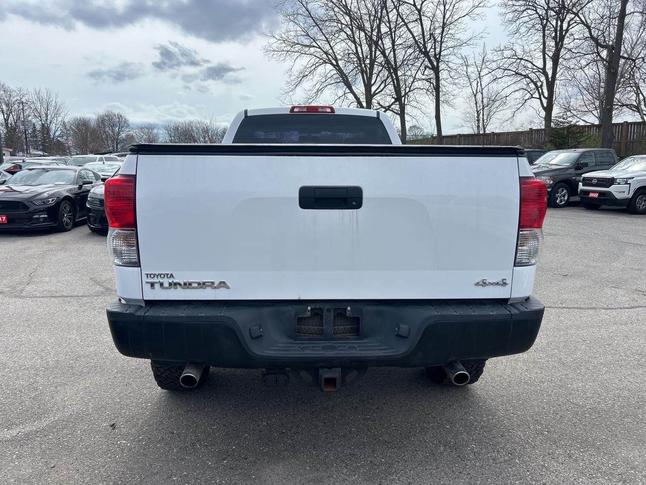 2013 Toyota Tundra LONG BOX, REG CAB, 4X4, CLEAN CARFAX! Photo