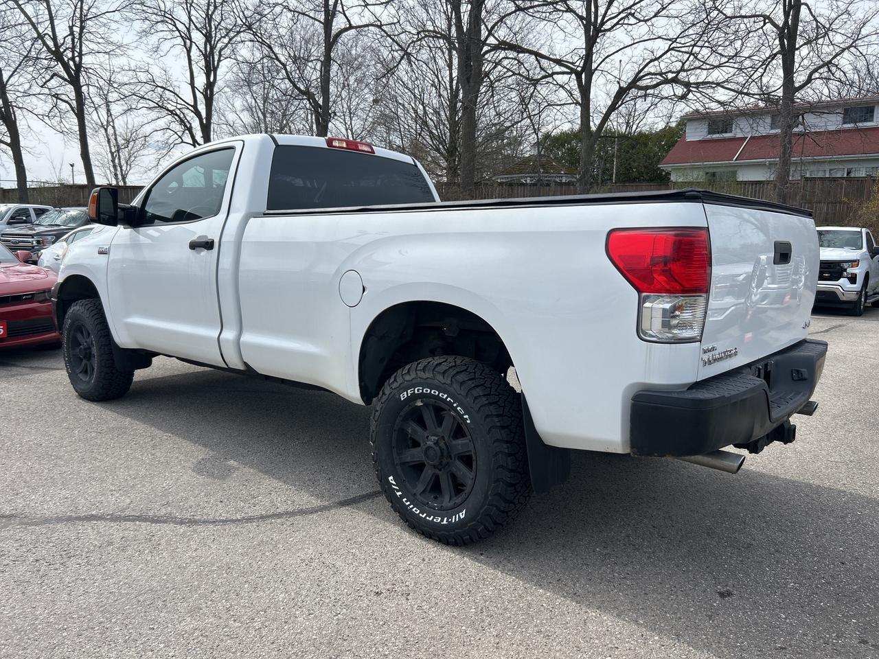 2013 Toyota Tundra LONG BOX, REG CAB, 4X4, CLEAN CARFAX! - Photo #5