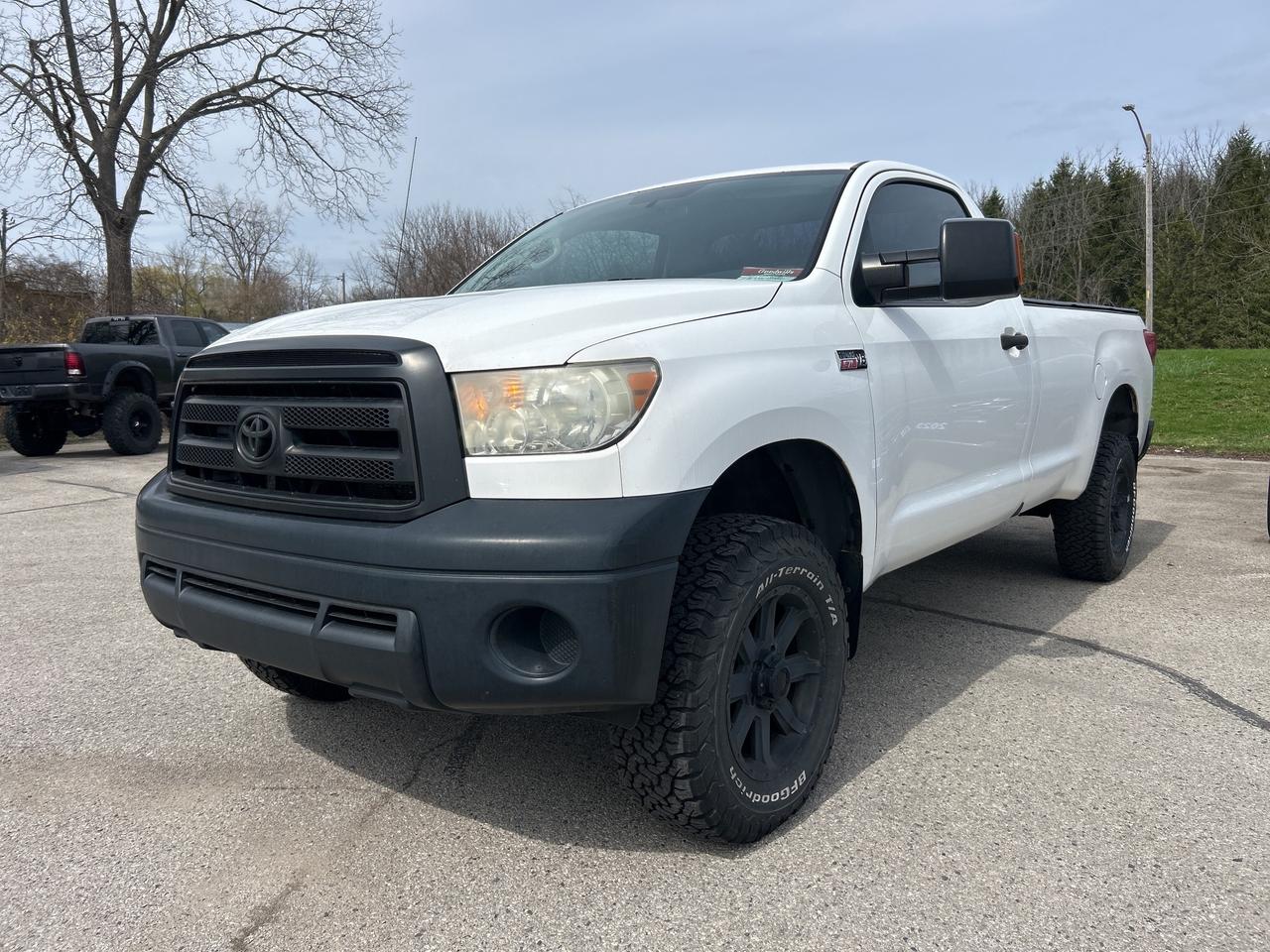 2013 Toyota Tundra LONG BOX, REG CAB, 4X4, CLEAN CARFAX! - Photo #10