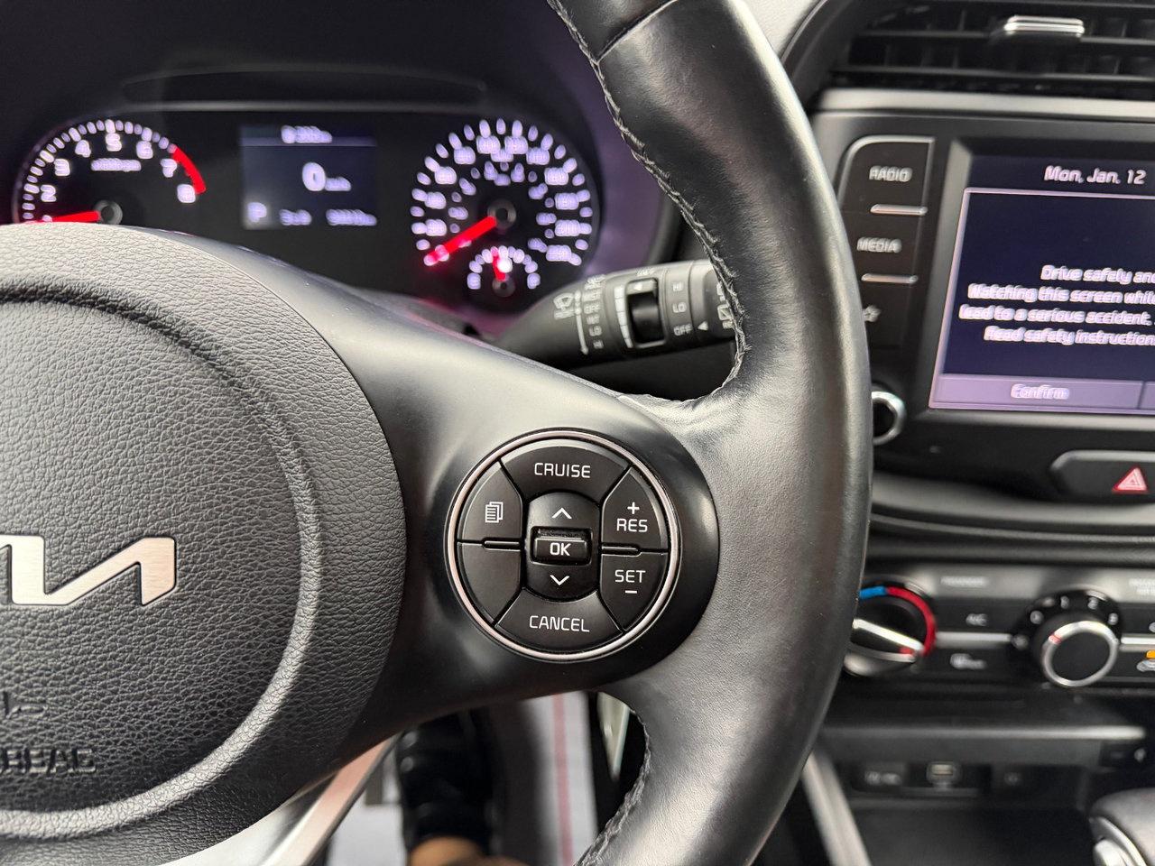 2022 Kia Soul EX Pkg.   Heated Seats & Steering Wheel   Carplay Photo