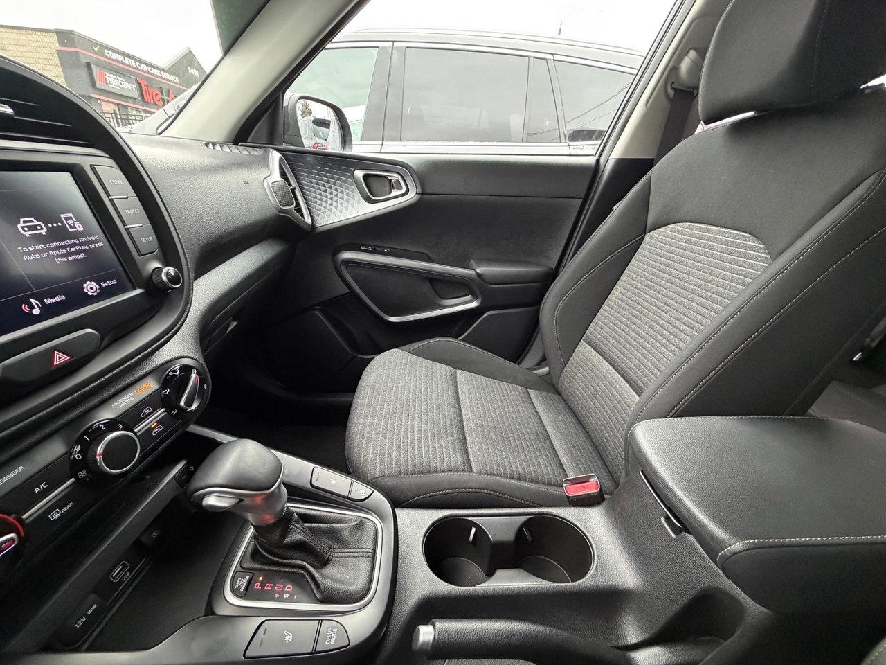 2022 Kia Soul EX Pkg.   Heated Seats & Steering Wheel   Carplay Photo