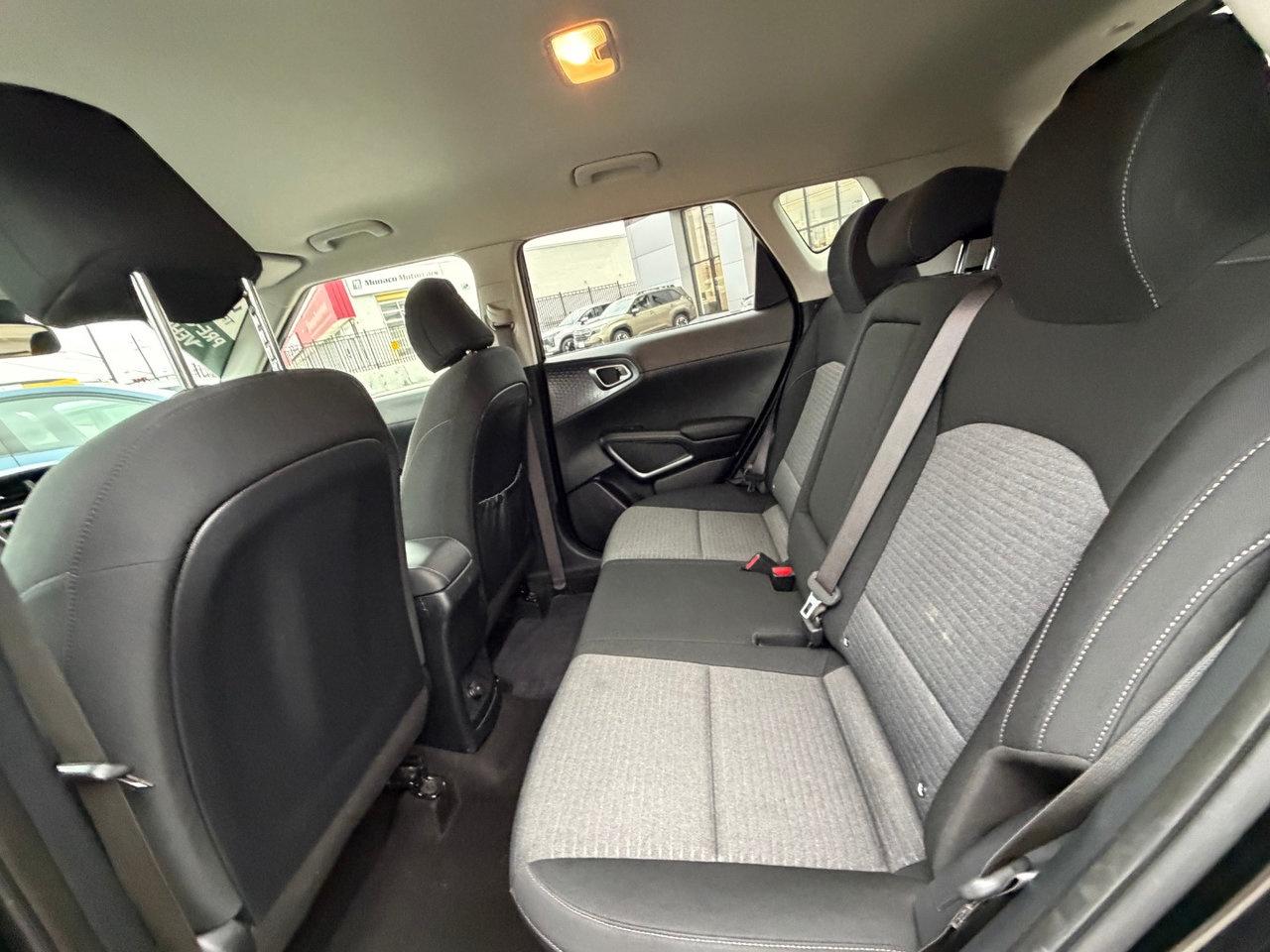 2022 Kia Soul EX Pkg.   Heated Seats & Steering Wheel   Carplay Photo