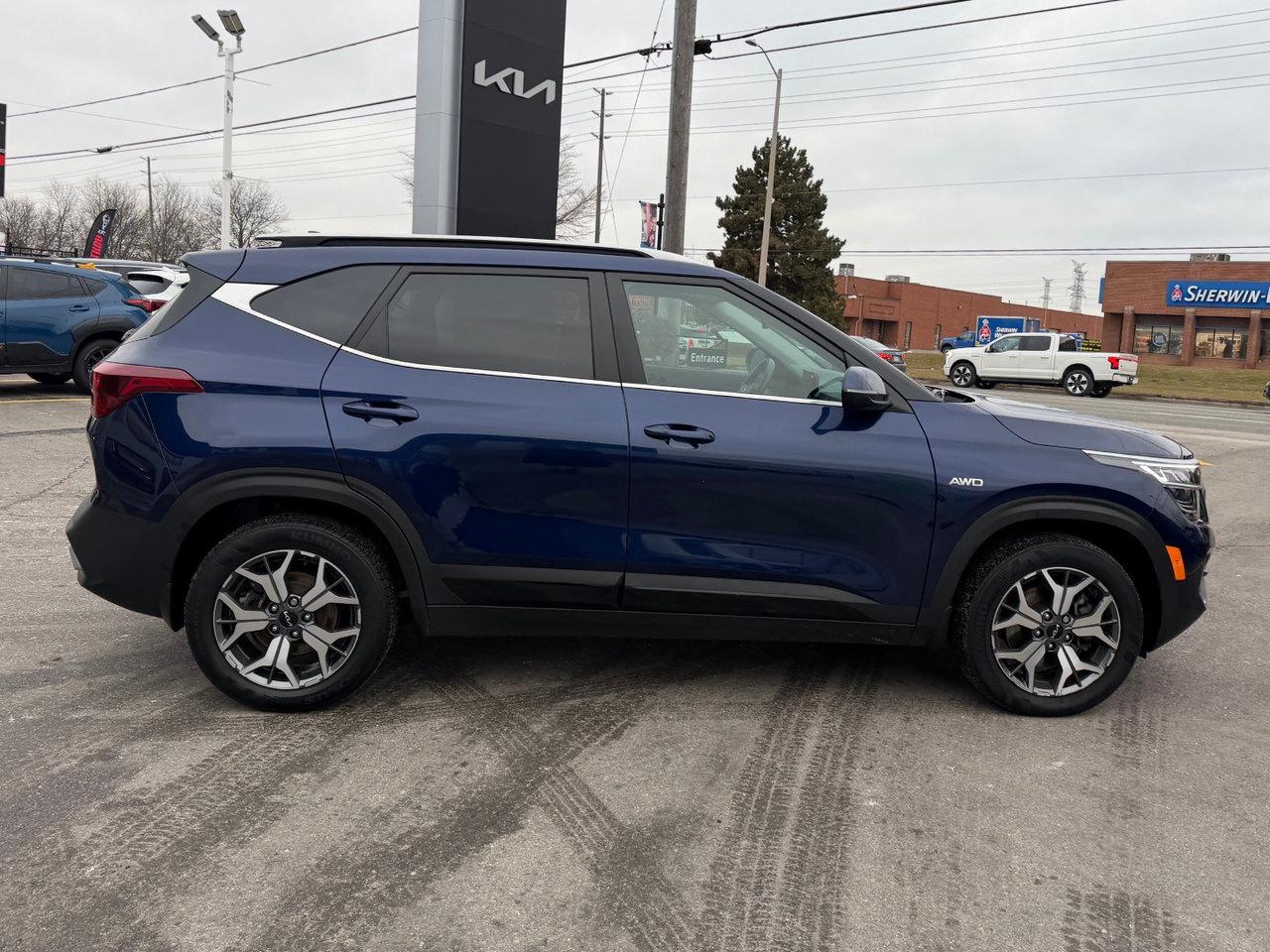 2023 Kia Seltos EX Premium Pkg.   Navigation   Heated Seats Photo