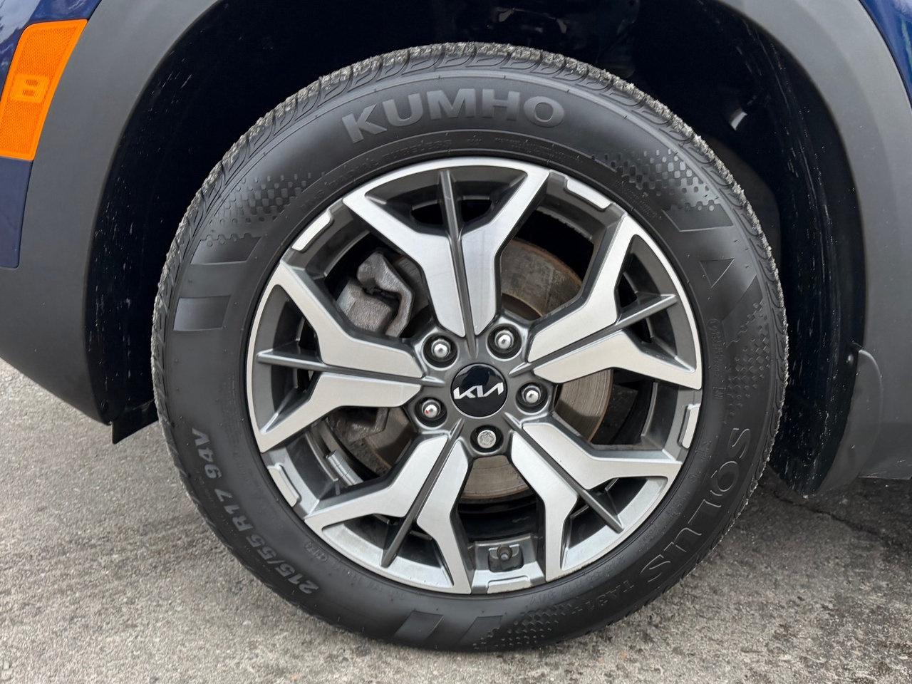 2023 Kia Seltos EX Premium Pkg.   Navigation   Heated Seats Photo