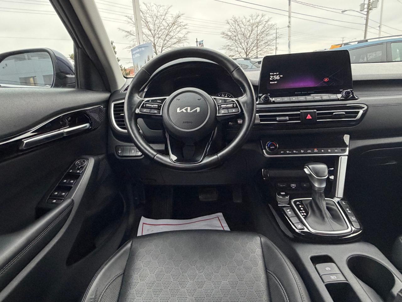 2023 Kia Seltos EX Premium Pkg.   Navigation   Heated Seats Photo