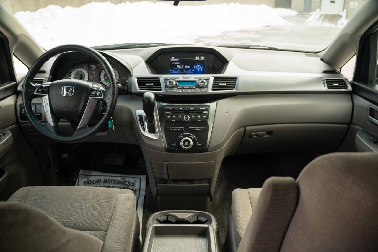 2011 Honda Odyssey EX Photo