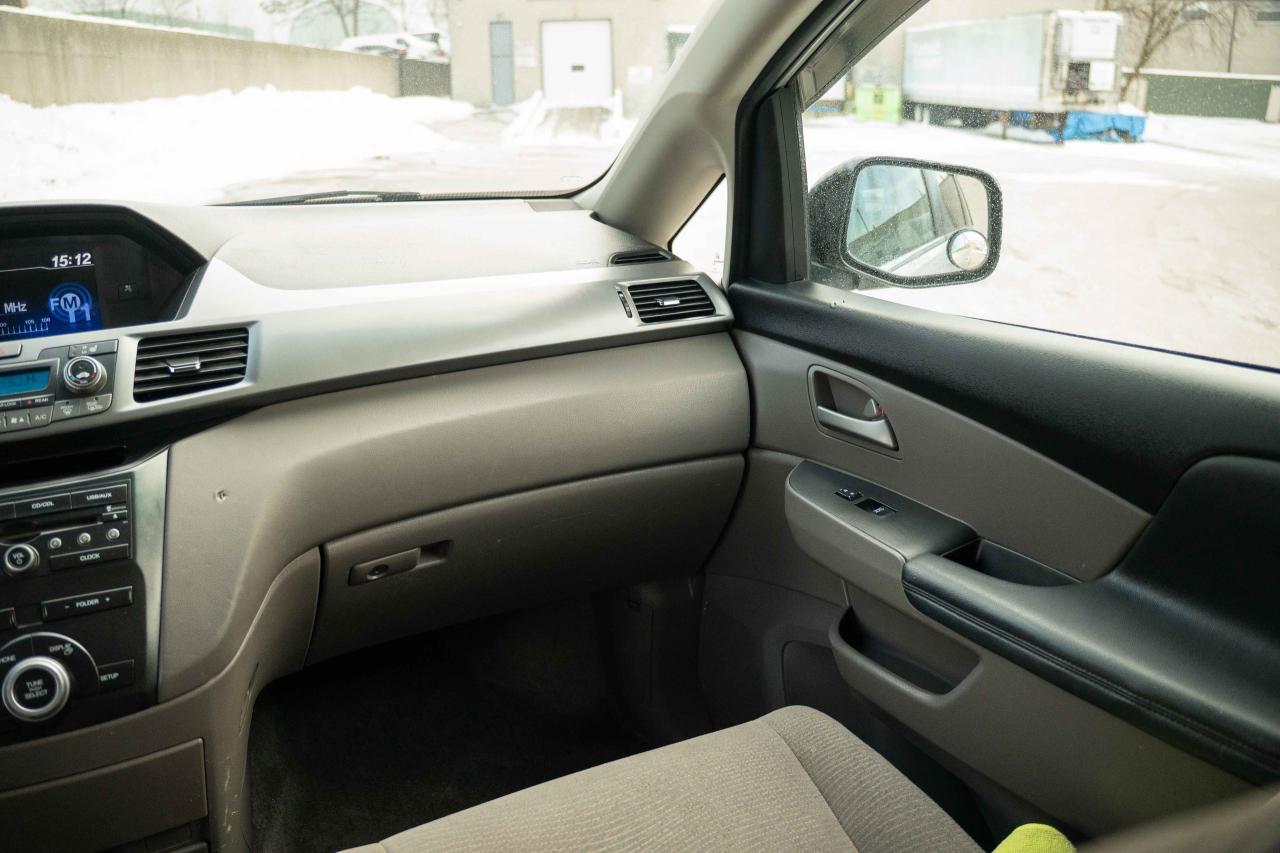 2011 Honda Odyssey EX Photo