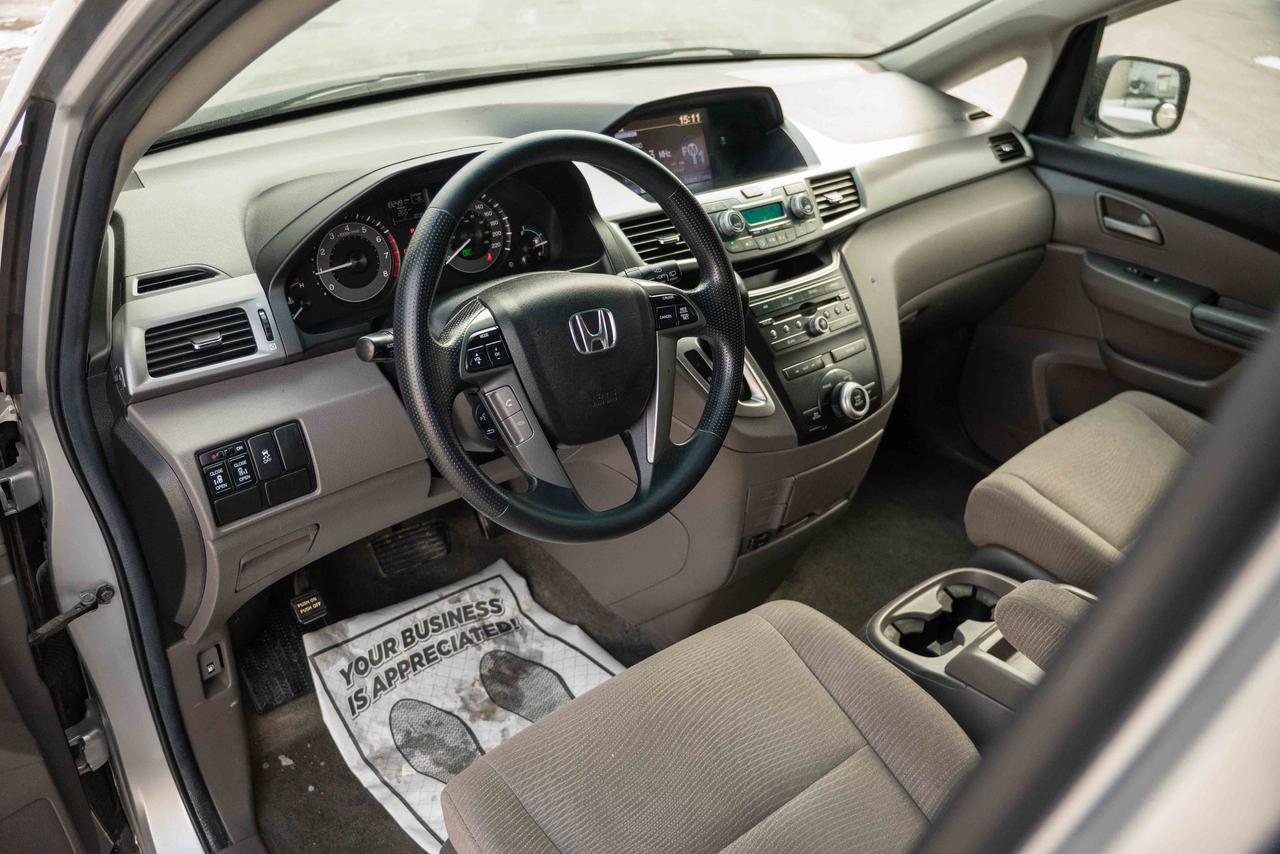 2011 Honda Odyssey EX Photo