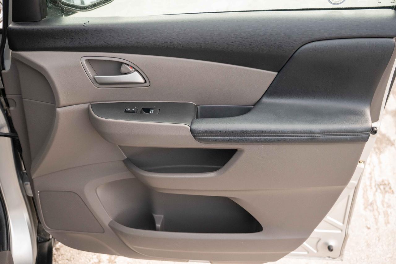 2011 Honda Odyssey EX Photo