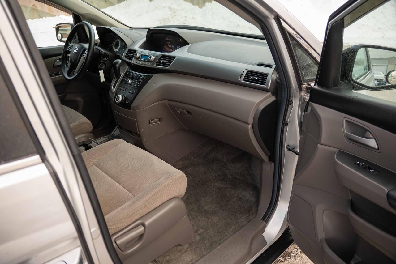 2011 Honda Odyssey EX Photo