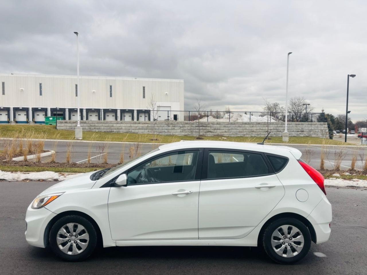 2016 Hyundai Accent SE 4dr Sedan Photo