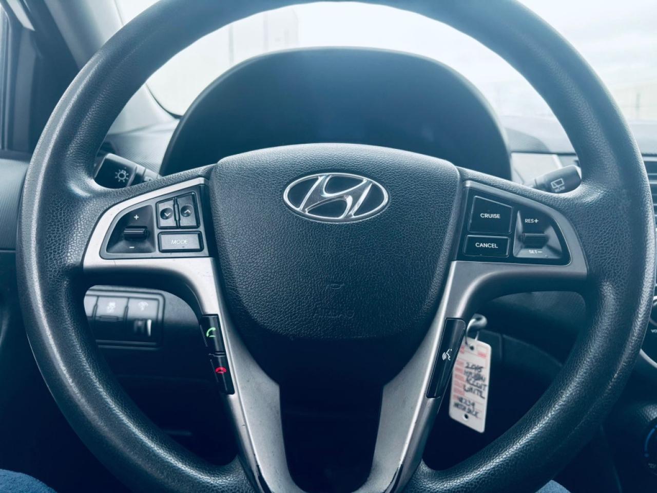 2016 Hyundai Accent SE 4dr Sedan Photo