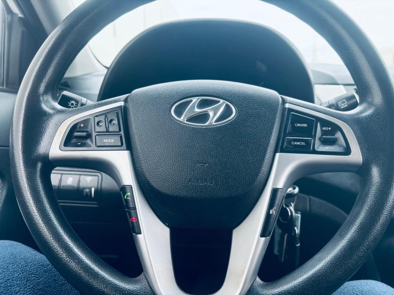 2014 Hyundai Accent 4dr Sedan Automatic GL Photo