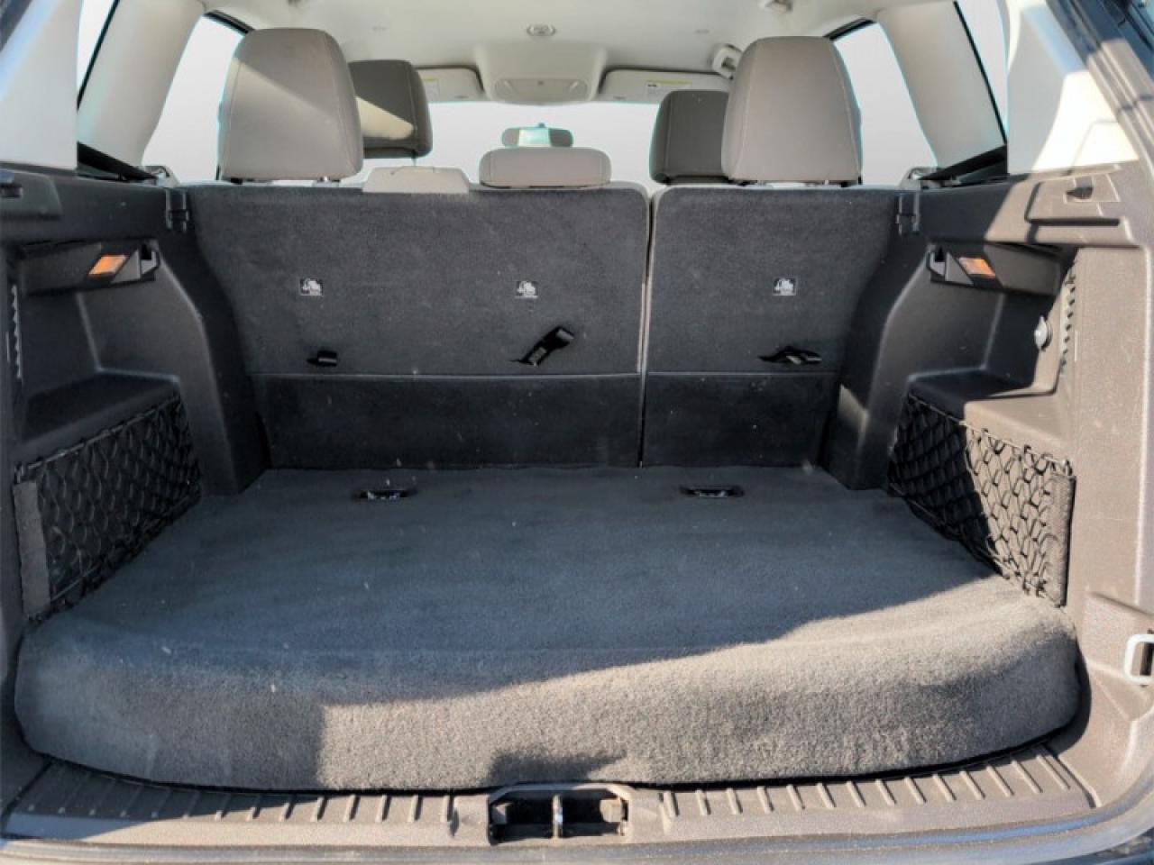 2016 Ford C-MAX SE  **HYBRID HATCHBACK** Photo