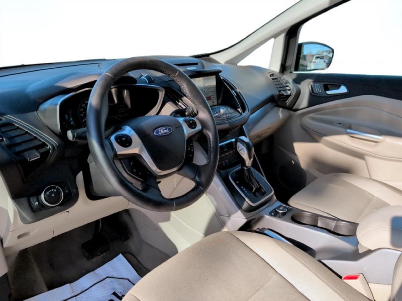 2016 Ford C-MAX SE  **HYBRID HATCHBACK** Photo