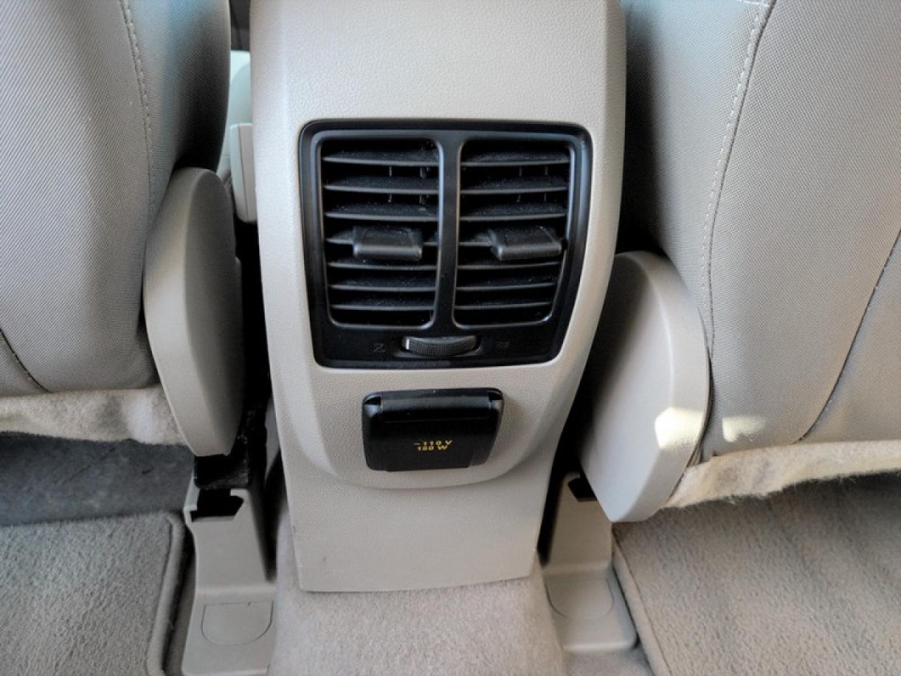 2016 Ford C-MAX SE  **HYBRID HATCHBACK** Photo