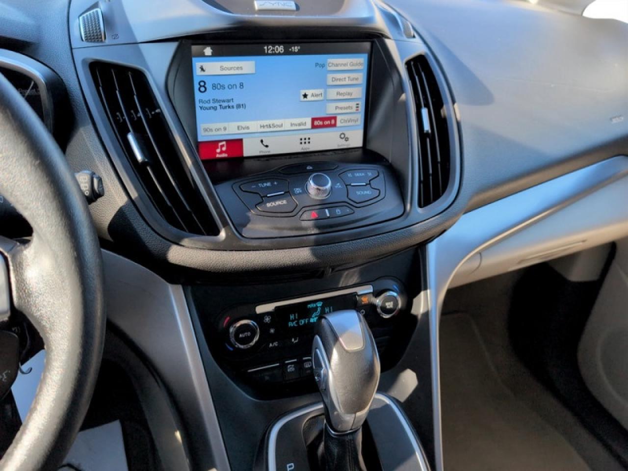 2016 Ford C-MAX SE  **HYBRID HATCHBACK** Photo