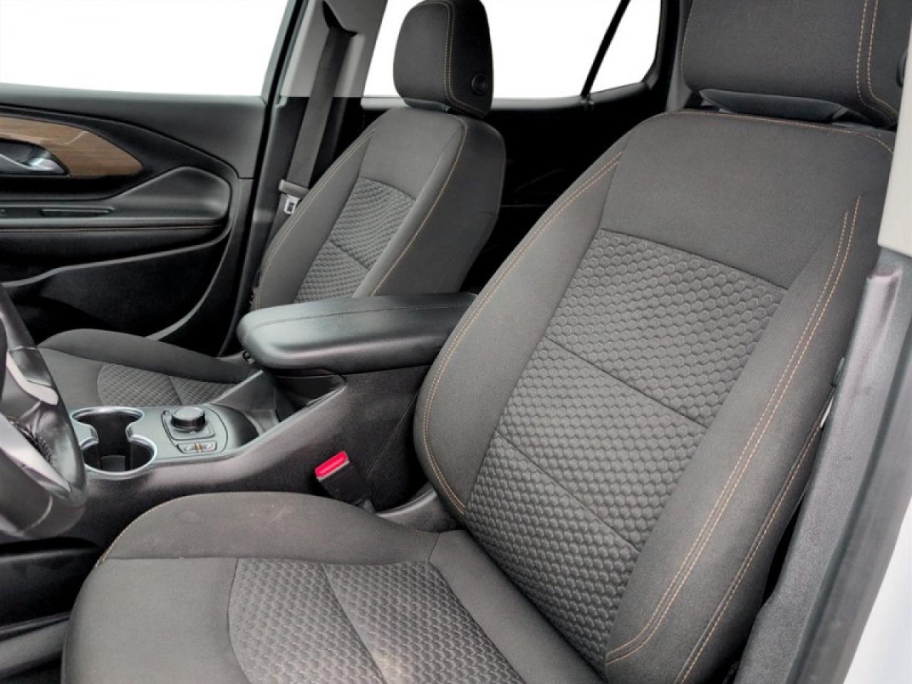 2018 GMC Terrain SLE  **REM START - APPLE CARPLAY** Photo