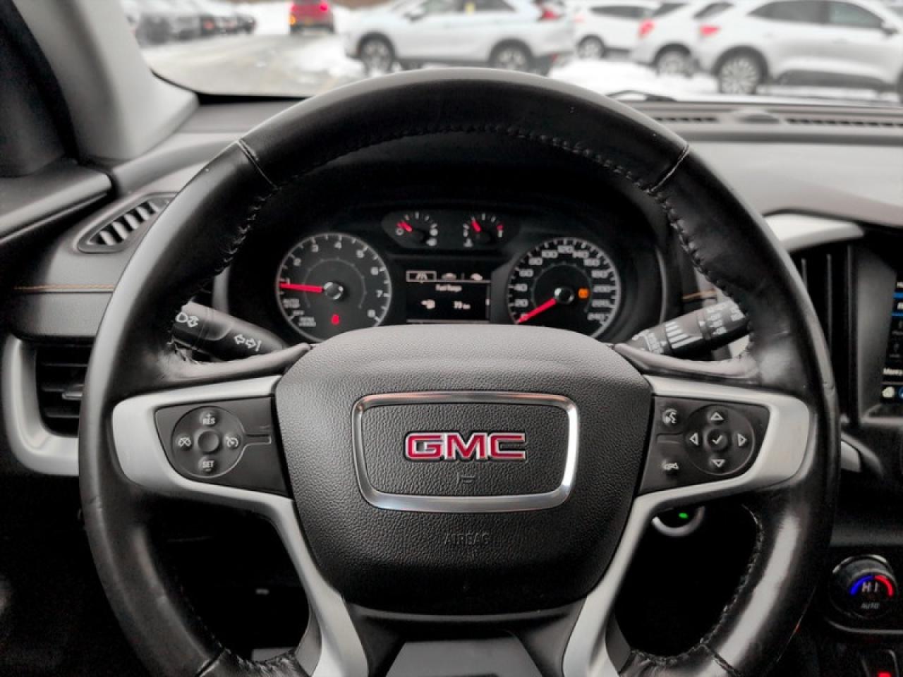 2018 GMC Terrain SLE  **REM START - APPLE CARPLAY** Photo