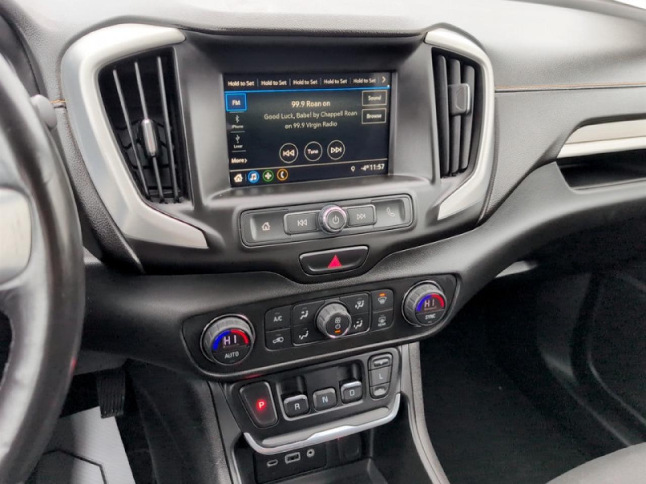 2018 GMC Terrain SLE  **REM START - APPLE CARPLAY** Photo