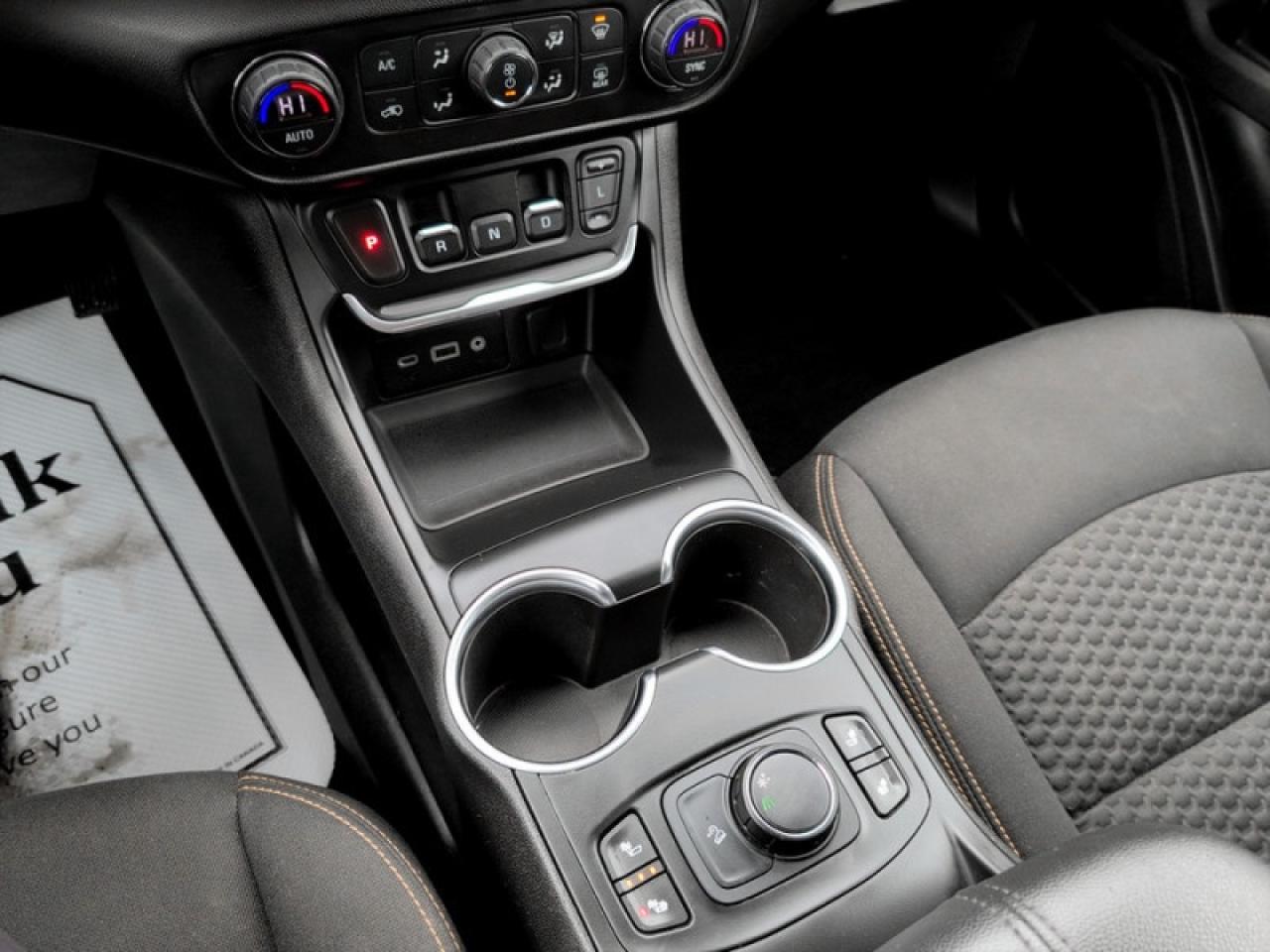 2018 GMC Terrain SLE  **REM START - APPLE CARPLAY** Photo