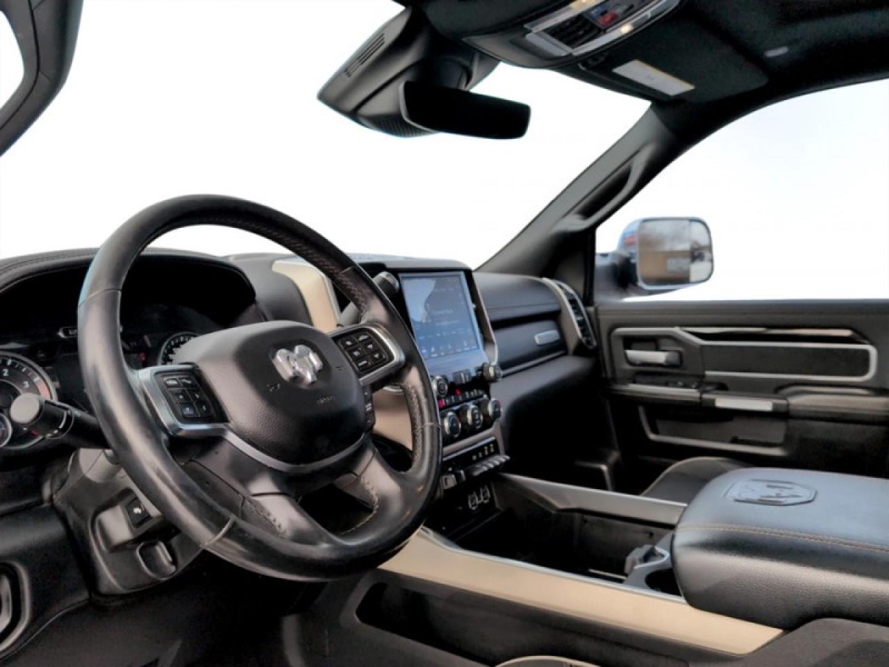 2019 RAM 2500 Laramie  **6.7L CUMMINS - SAFETY GROUP** Photo