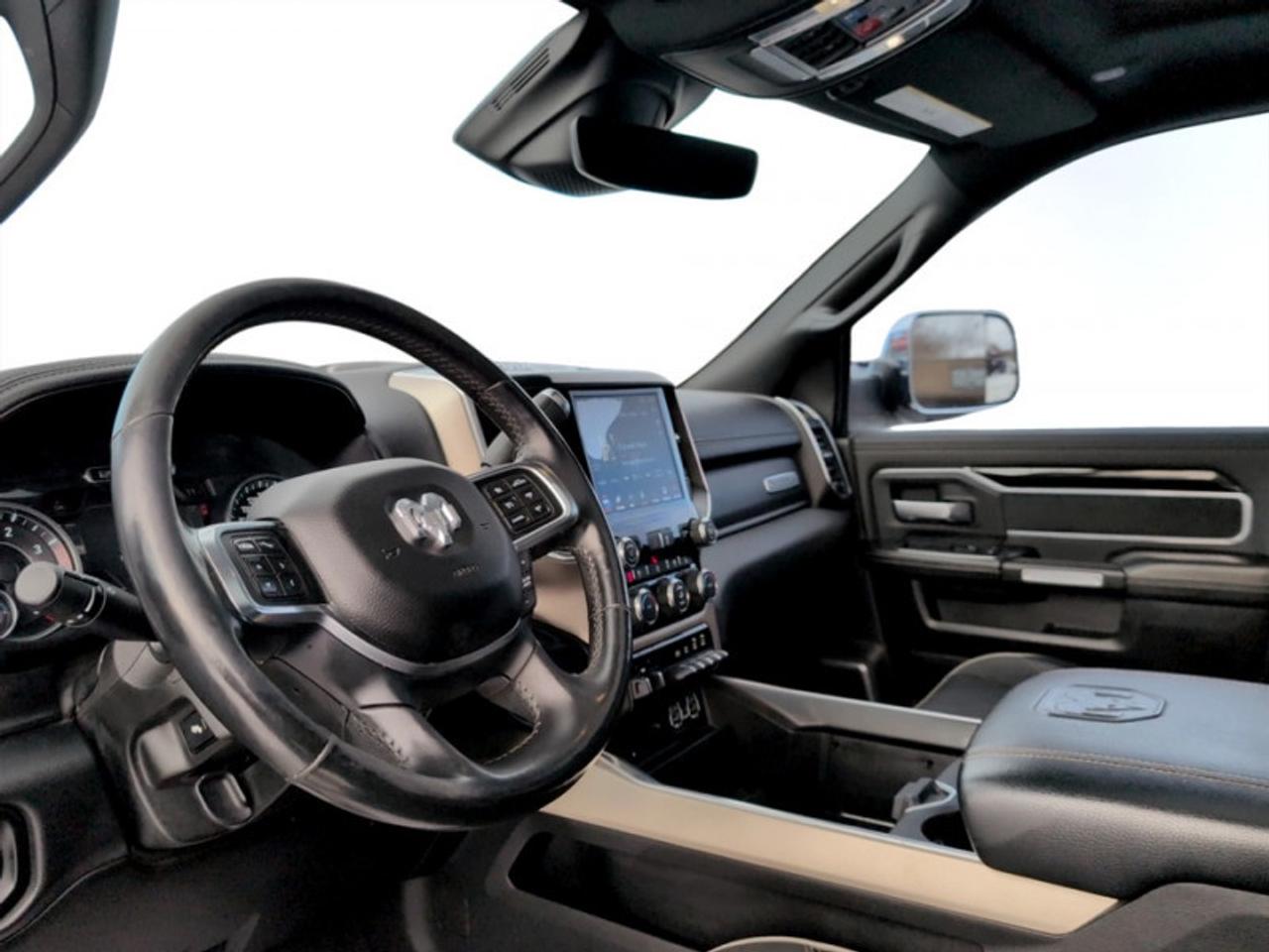 2019 RAM 2500 Laramie  **6.7L CUMMINS - SAFETY GROUP** Photo