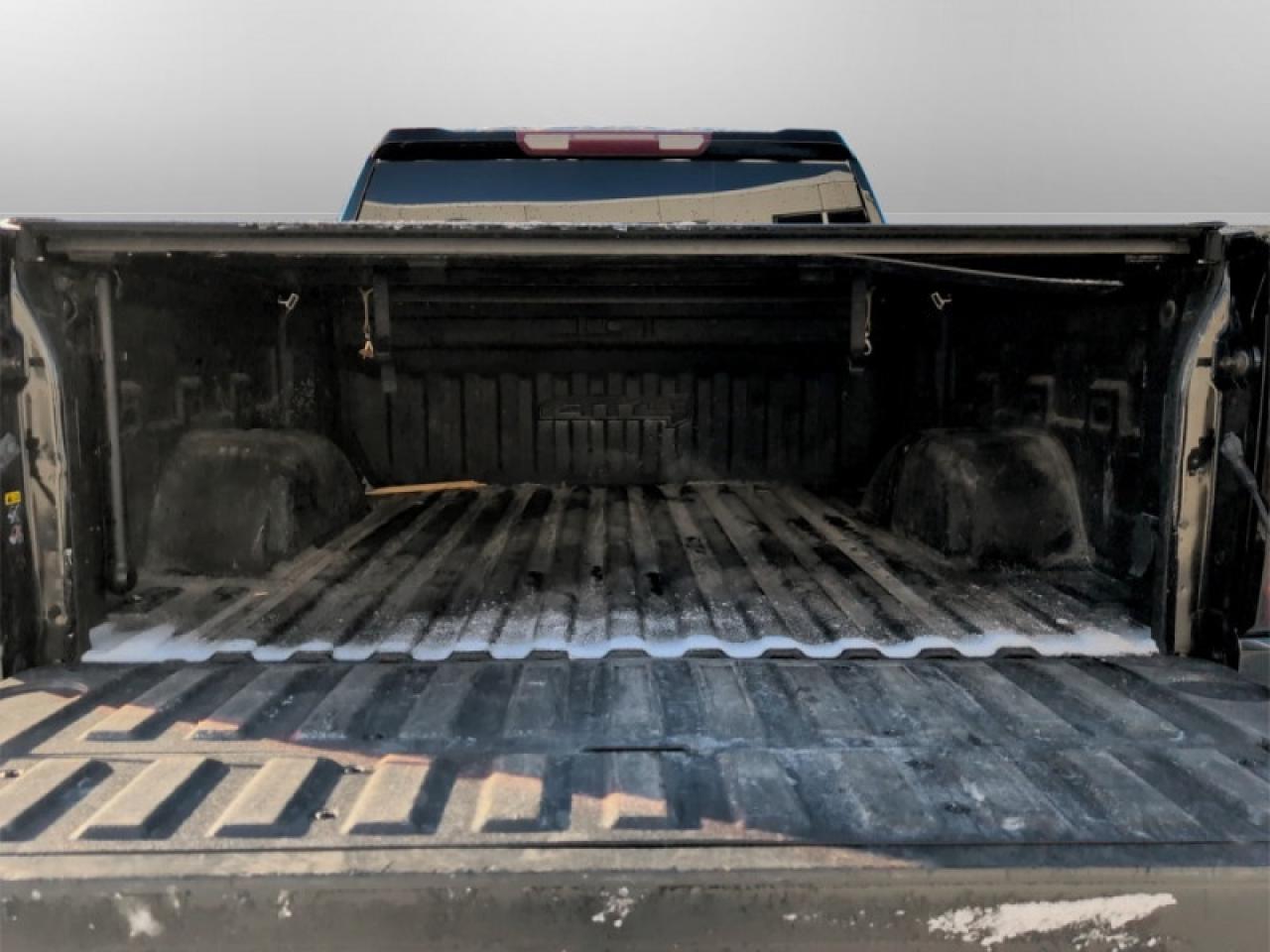 2021 GMC Sierra 1500 AT4  **6.2L ECOTEC3 V8** Photo