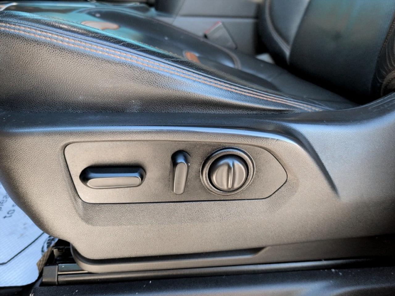 2021 GMC Sierra 1500 AT4  **6.2L ECOTEC3 V8** Photo