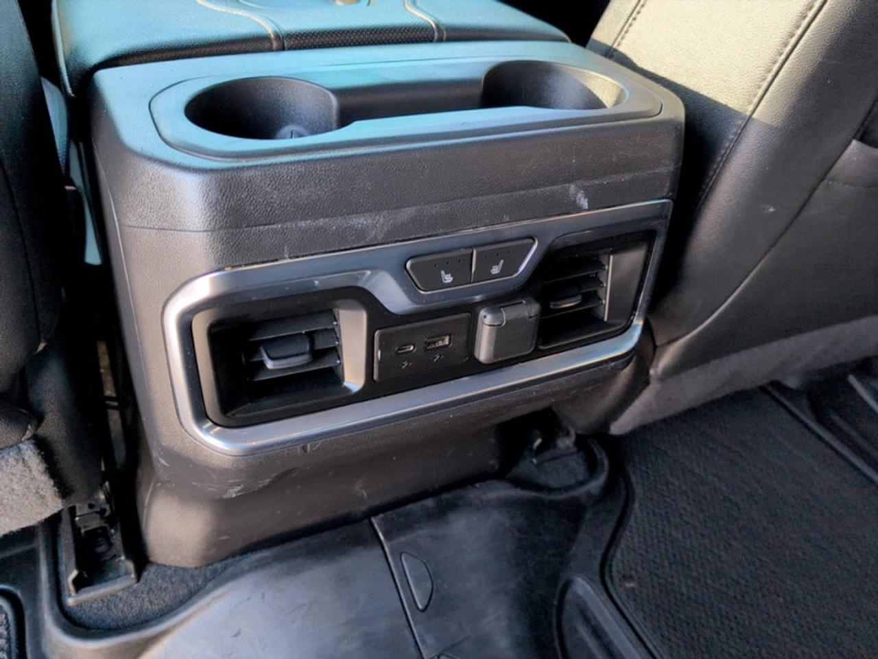 2021 GMC Sierra 1500 AT4  **6.2L ECOTEC3 V8** Photo