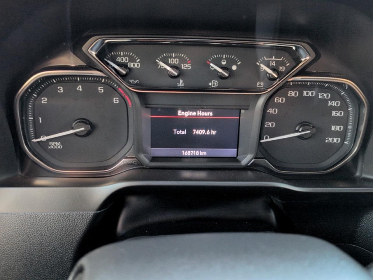 2021 GMC Sierra 1500 AT4  **6.2L ECOTEC3 V8** Photo