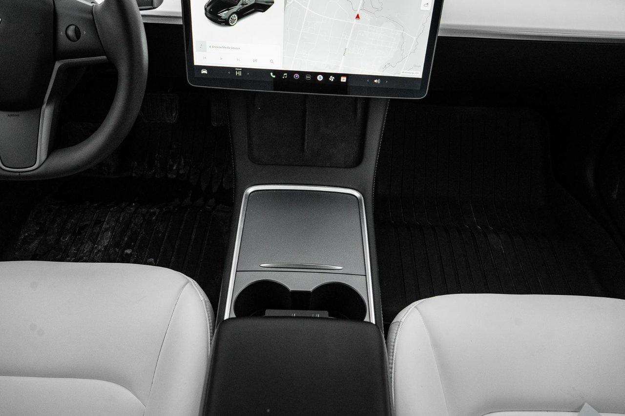 2022 Tesla Model 3 LONG RANGE Photo