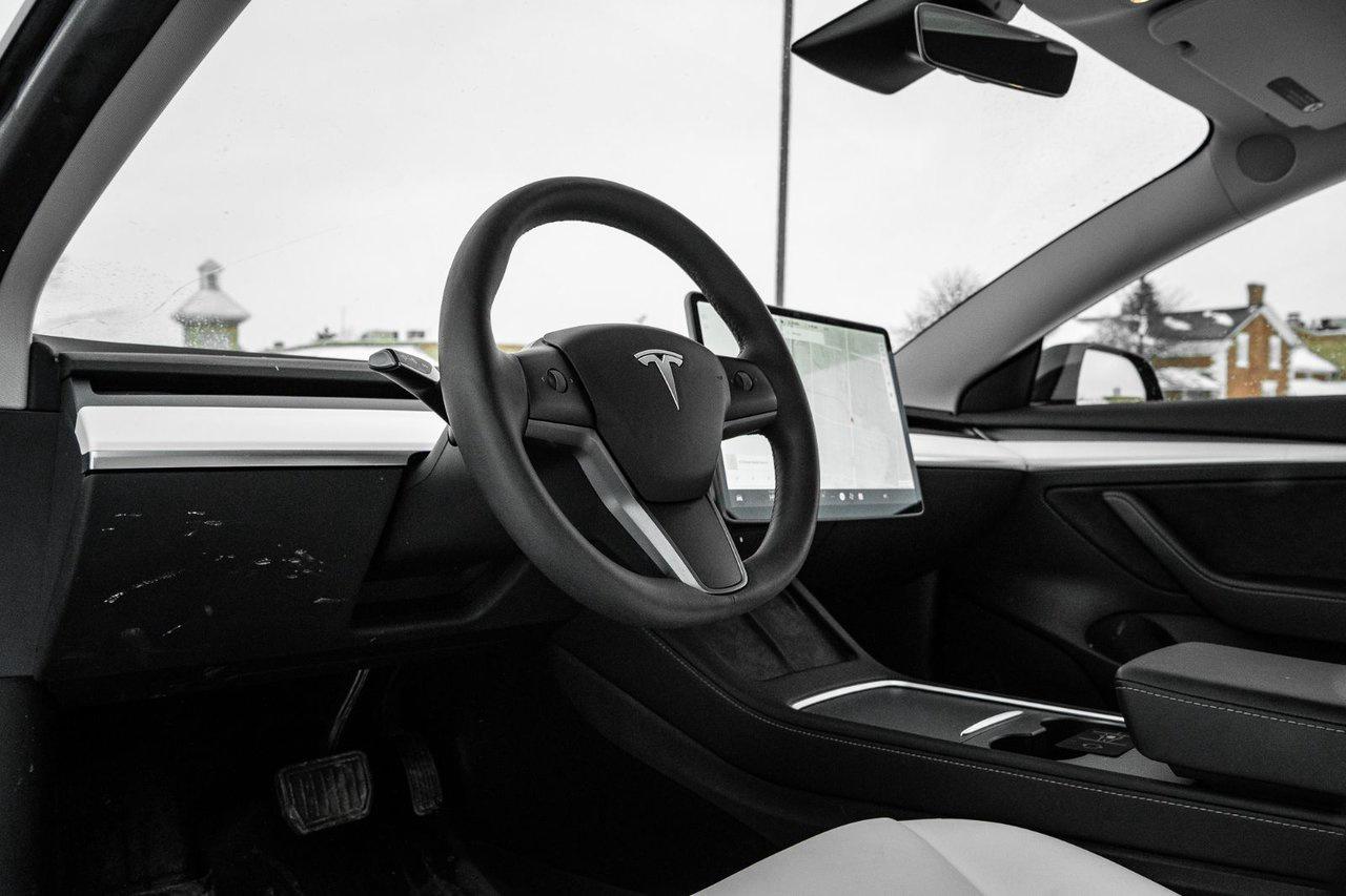 2022 Tesla Model 3 LONG RANGE Photo