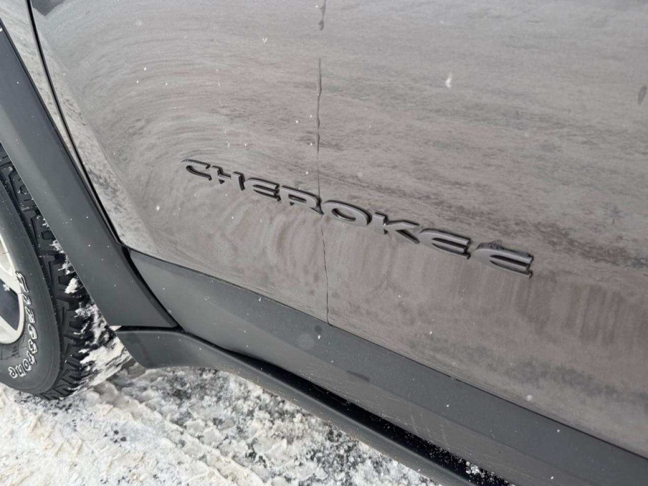 2018 Jeep Cherokee Trailhawk  -  Leather Seats - $78.88 /Wk Photo