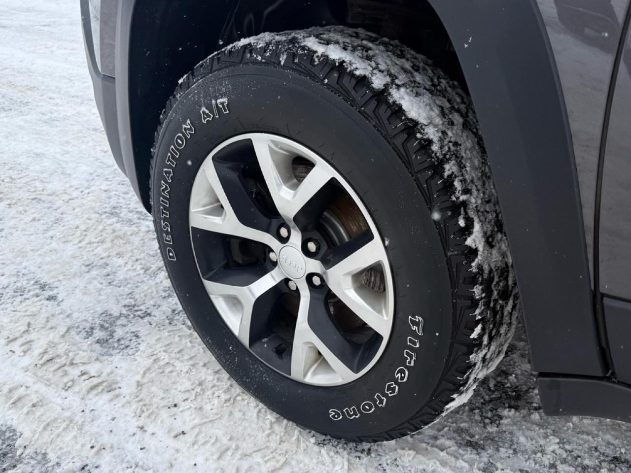 2018 Jeep Cherokee Trailhawk  -  Leather Seats - $78.88 /Wk Photo